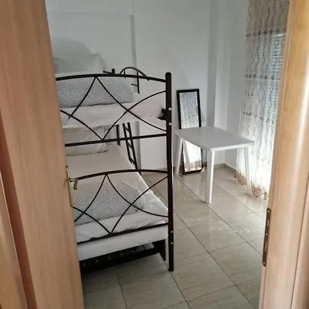 Apartman πλήρως εξοπλισμένο διαμέρισμα. Néa Mudaniá