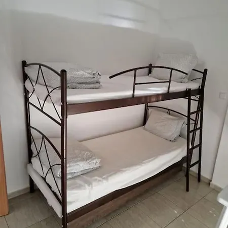 Apartman πλήρως εξοπλισμένο διαμέρισμα. *